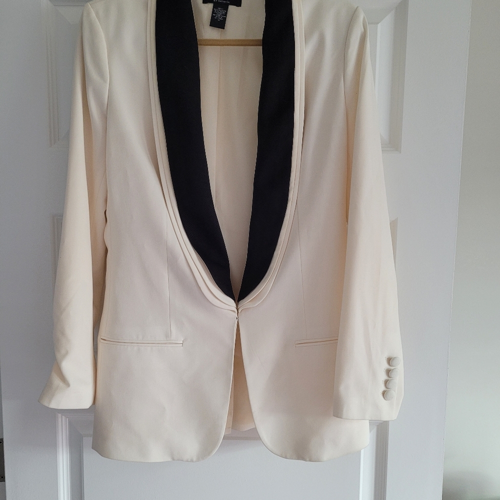 Body by Victoria Blazer